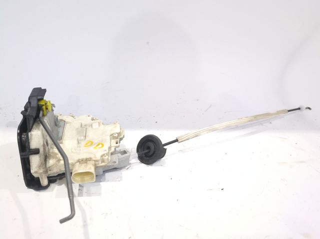 4F1837016 Cerradura de puerta delantera derecha  disponible Málaga