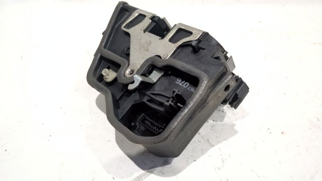 51227202148 Cerradura de la puerta trasera derecha  disponible Burgos
