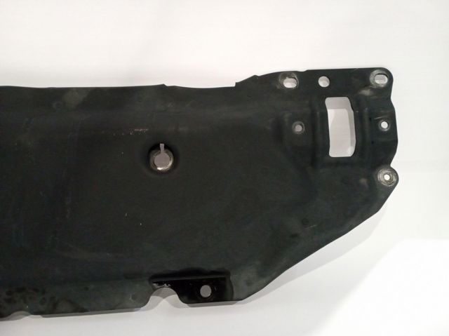 51647033741 Soporte superior del radiador (panel de montaje de faros)  comprar en Zaragoza