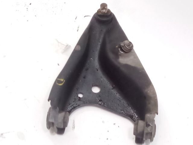 545006623R RENAULT Brazo inferior derecho de la suspensión delantera  en stock Córdoba