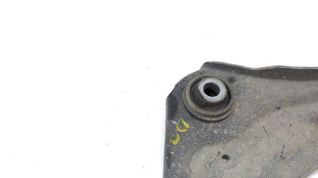 Brazo inferior derecho de la suspensión delantera 545008682R RENAULT