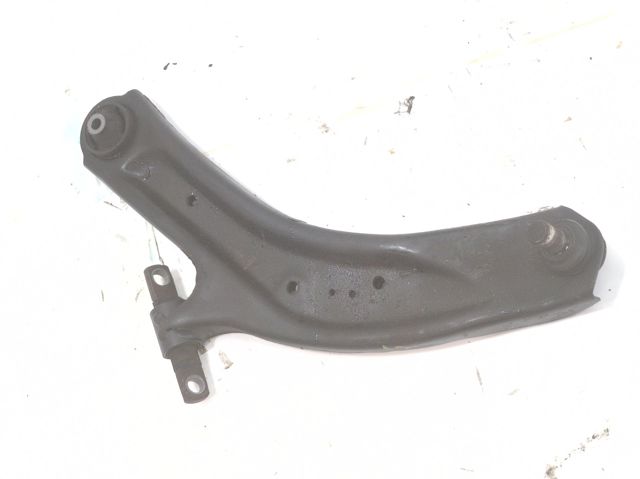 545013557R RENAULT Brazo inferior izquierdo de la suspensión delantera  comprar en Jaén