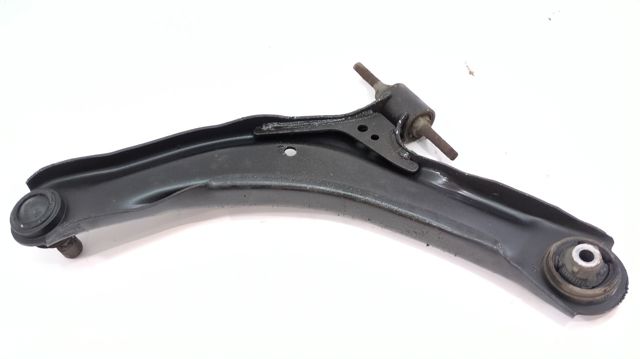 545040445R RENAULT Brazo inferior derecho de la suspensión delantera  en stock Gandía