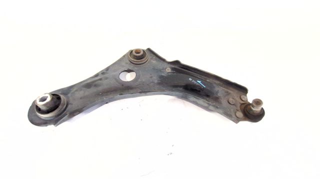 545045297R RENAULT Brazo inferior derecho de la suspensión delantera comprar Bilbao