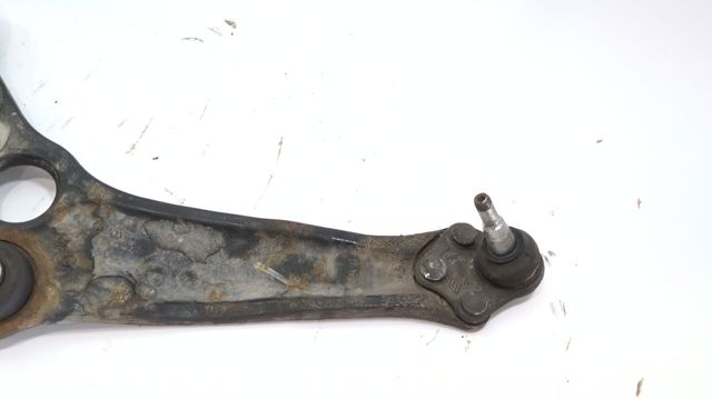 545050303R Brazo inferior izquierdo de la suspensión delantera  comprar en Reus