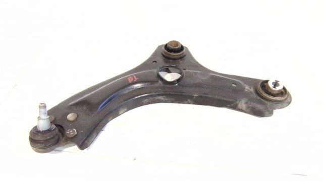 RENAULT 545056028R Brazo inferior izquierdo de la suspensión delantera  en stock Salamanca