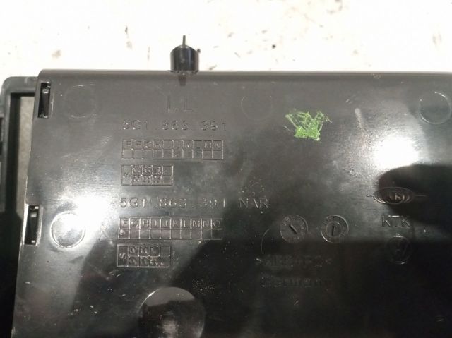 5G1863391 VAG Cenicero de la consola central comprar Alcalá
