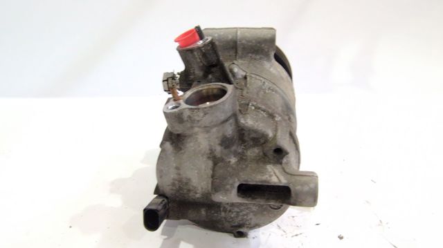 VAG 5K0820803C Compresor de aire acondicionado  disponible Valladolid