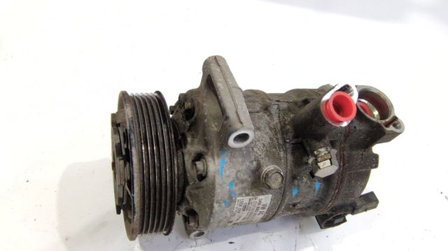 VAG 5K0820803C Compresor de aire acondicionado  en stock Salamanca
