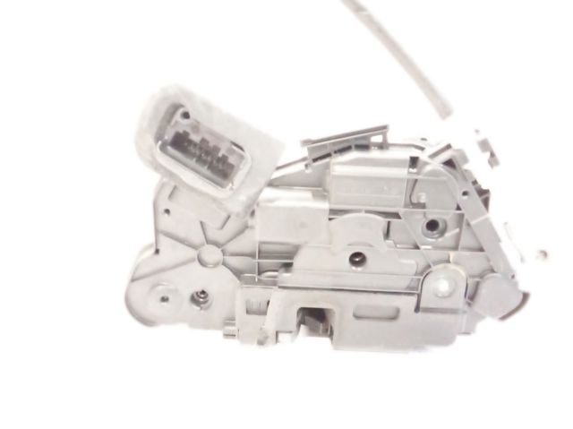 5K1837015 Cerradura de puerta delantera izquierda  disponible Utrera