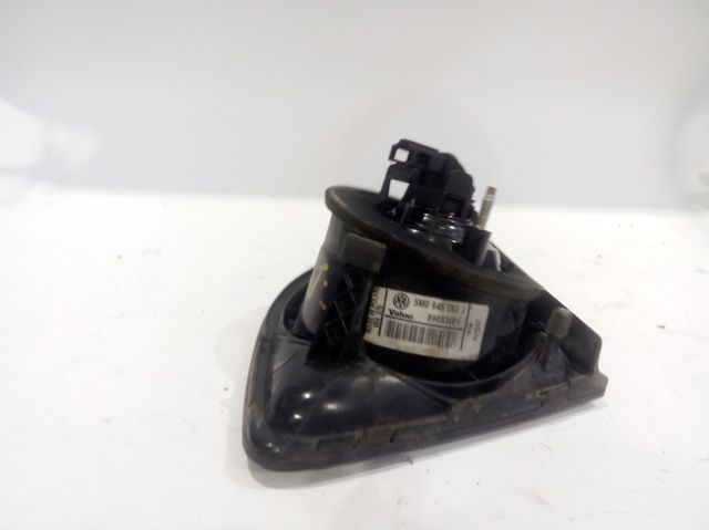 Piloto trasero interior izquierdo 5M0945093J VAG