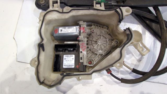 5P0837401J VAG