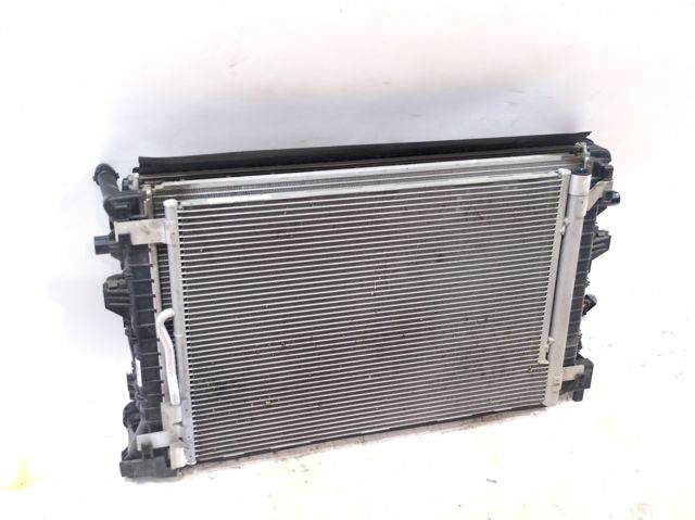 5Q0816411AR Condensador de aire acondicionado  disponible Utrera
