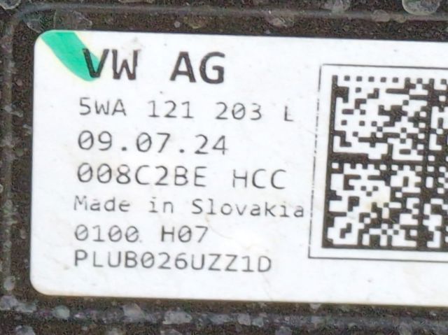 VAG 5Q0816411AR Condensador aire acondicionado comprar Pamplona