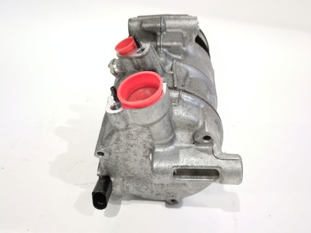 VAG 5Q0816803F Compresor de aire acondicionado  disponible Valladolid