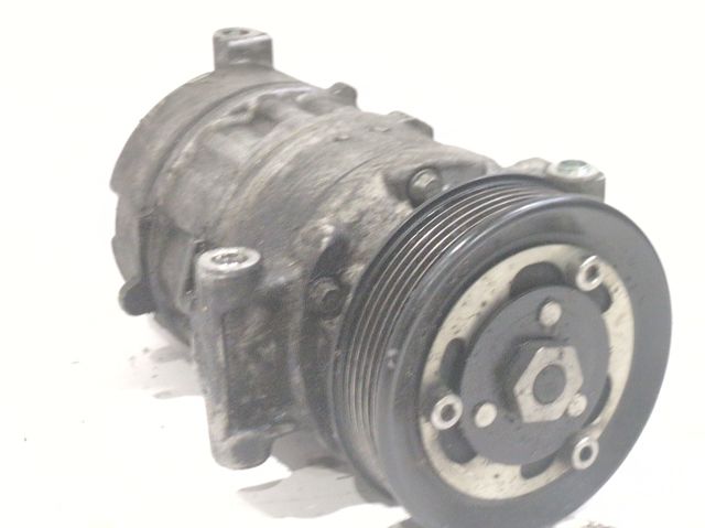 5Q0820803F Compresor de aire acondicionado  en stock Castellón