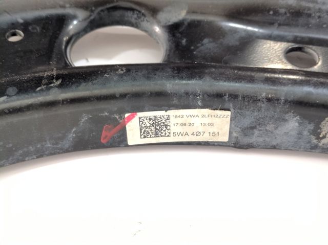 VAG 5WA407151 Brazo inferior izquierdo de la suspensión delantera comprar Pamplona