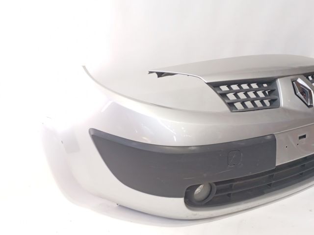RENAULT 620225303R Paragolpes  en stock Valencia