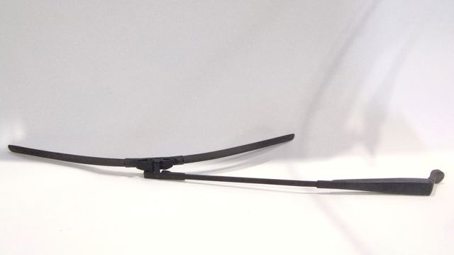 Comprar Brazo del limpiaparabrisas Peugeot 407  6D a bajo precio