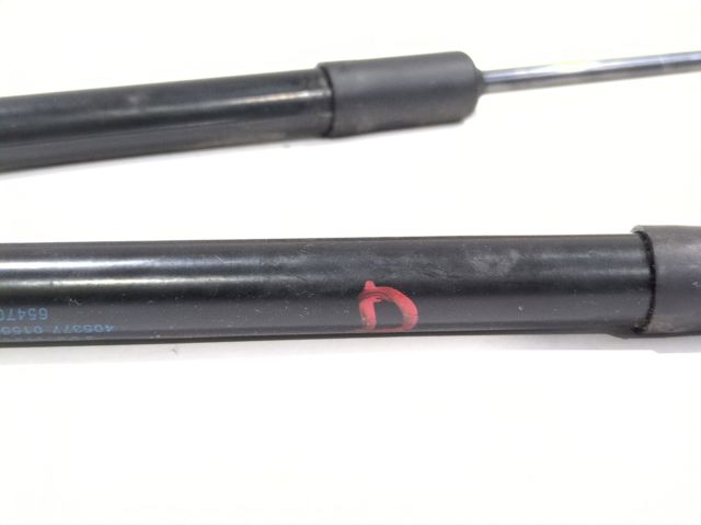 654702645R Amortiguador de capó  en stock Castellón