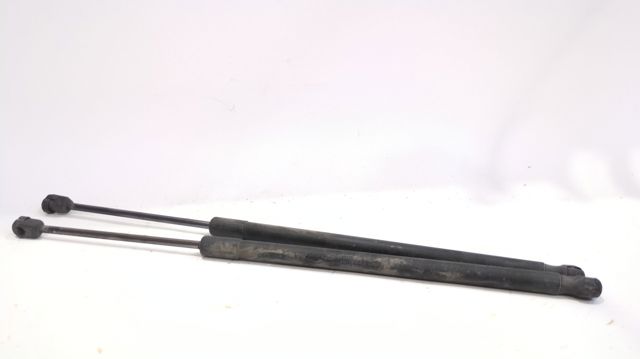 689600F012 Toyota