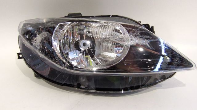 Luz derecha 6J1941022C VAG