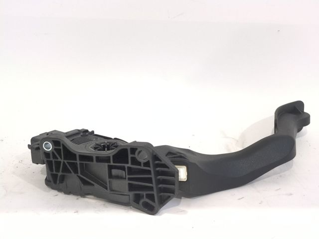6PV00994941 Pedal del acelerador  disponible Utrera