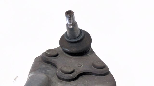 Brazo inferior derecho de la suspensión delantera 6R0407152A VAG