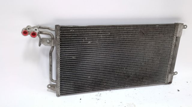 6R0820411D Condensador de aire acondicionado  disponible Utrera