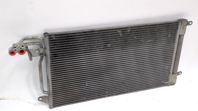 6R0820411Q VAG Condensador aire acondicionado  en stock Huelva