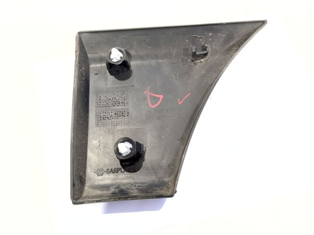 RENAULT 768F30004R Moldura del guardabarros trasero derecho  disponible Valladolid