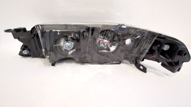 7701048931 Faro derecho  comprar en Reus