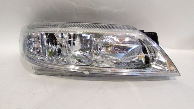 RENAULT 7701048931 Faro derecho  en stock Salamanca