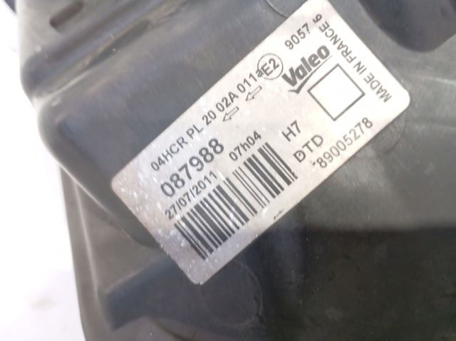 RENAULT 7701048931 Faro derecho  comprar en Ponferrada