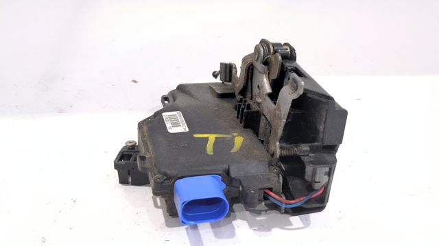 7L0839015 VAG Cerradura de puerta trasera izquierda  comprar en Oviedo