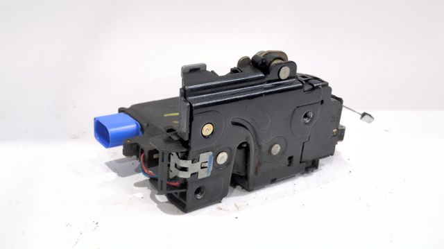 7L0839015 VAG Cerradura de puerta trasera izquierda  disponible Ourense