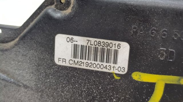 Cierre de la puerta trasera derecha 7L0839016 VAG