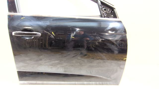 RENAULT 801001148R Puerta delantera derecha  comprar en Albacete