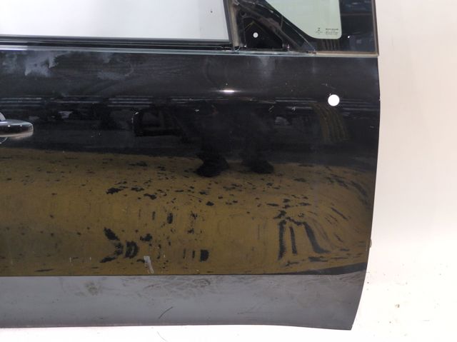 RENAULT 801002191R Puerta delantera derecha comprar Tarragona