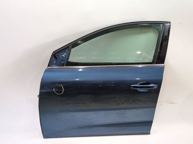 RENAULT 801010705R Puerta delantera izquierda  en stock Salamanca