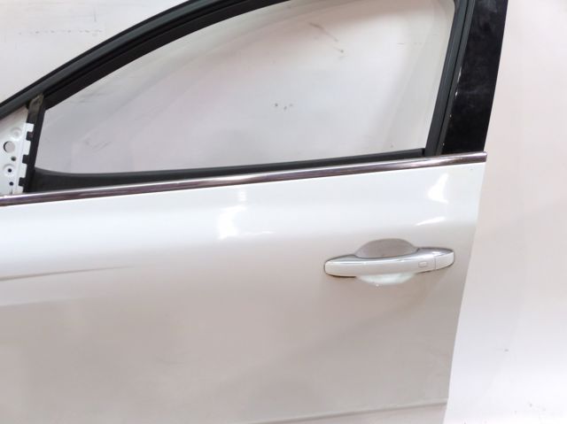 RENAULT 801010705R Puerta delantera izquierda  en stock Valencia