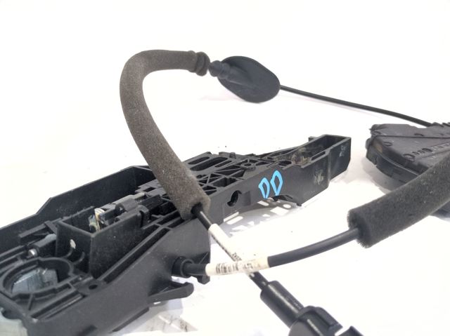 805022764R RENAULT Cerradura de puerta delantera derecha  en stock Gandía
