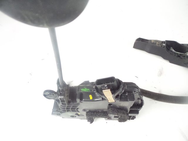 RENAULT 805022764R Cerradura de puerta delantera derecha comprar Tarragona