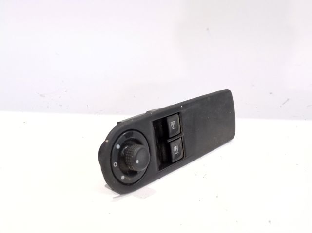 Unidad de control elevalunas delantera izquierda 809611667R RENAULT