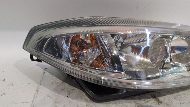 RENAULT 8200002847 Faro derecho  comprar en Albacete