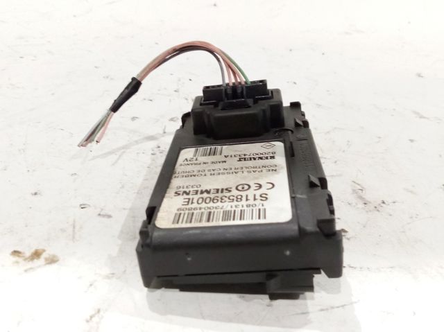 RENAULT 8200074331A Bombín de arranque  en stock Salamanca