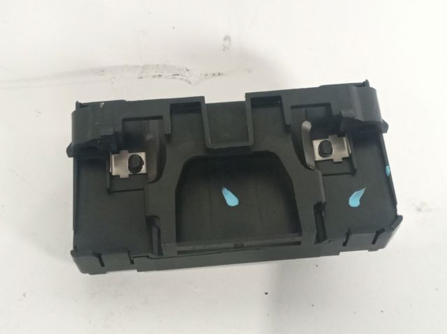8200074331A Cerradura de encendido  disponible Burgos