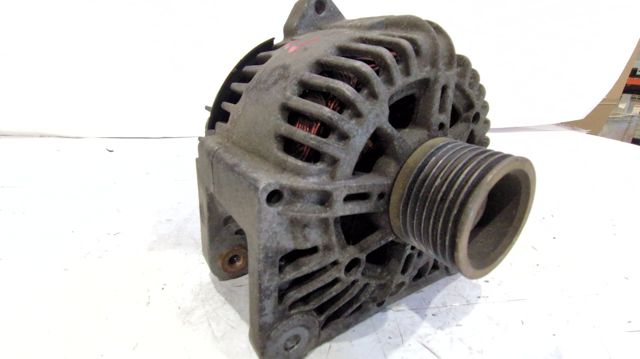 8200086161 RENAULT Alternador  comprar en Oviedo