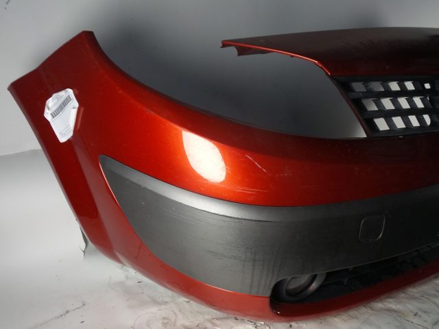 RENAULT 8200139528 Paragolpes comprar Tarragona