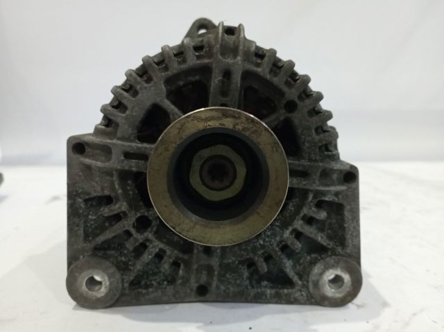 8200290215 RENAULT Alternador  comprar en Lleida